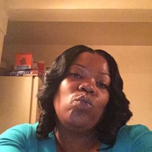 Meet your Posher, Monique